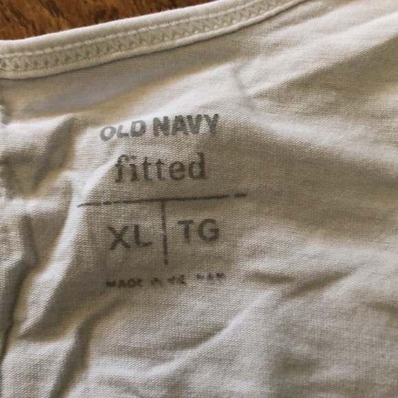Old Navy white fitted tank top in size XL - Picture 2 of 3